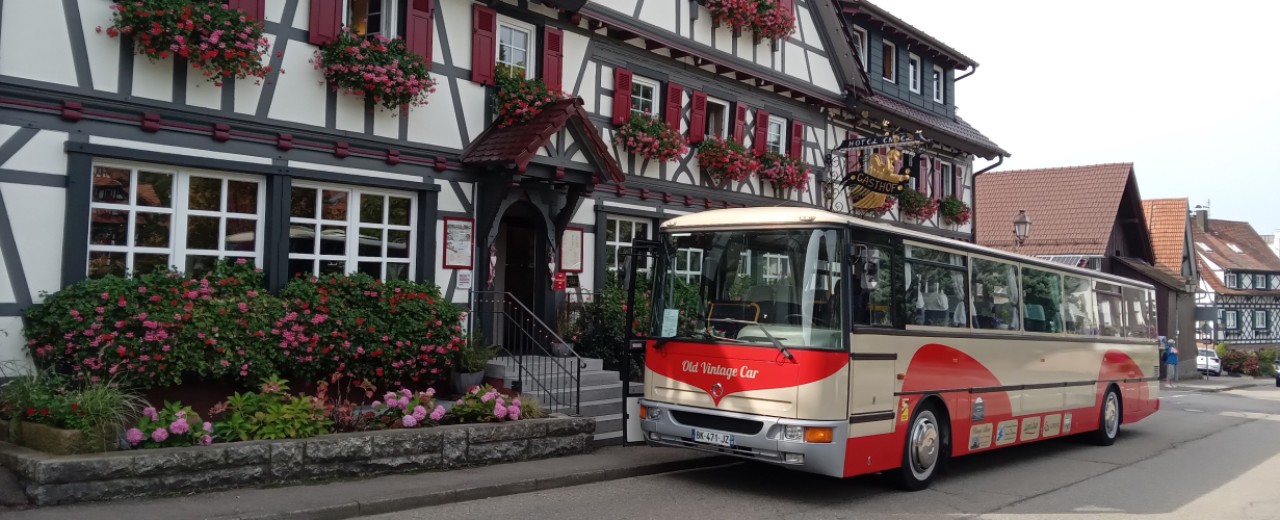 Transformation d’un autocar avec les films ARLON PCC